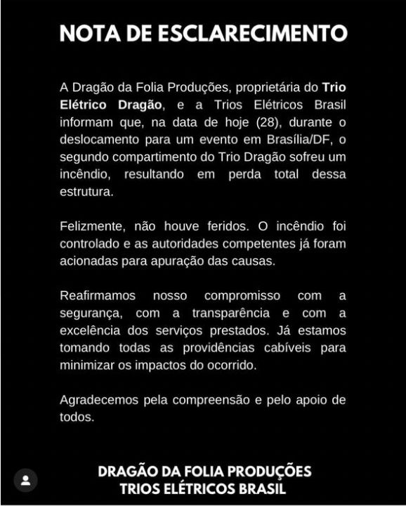 Trio de Durval Lelys pega fogo na estrada
