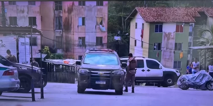 Clima tenso! Policial é baleado durante operação em Simões Filho